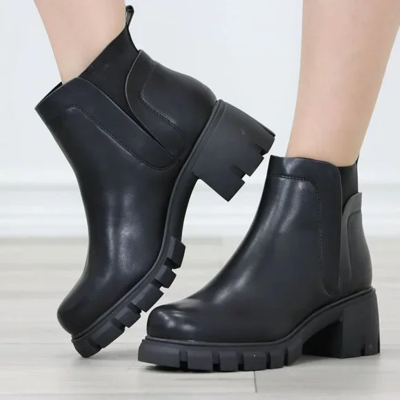 Black Ankle Boots Chunky Lug Block Heel Synthetic Leather Round Toe - Picture 11 of 13